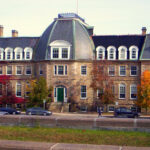 دانشگاه نیوبرانزویک (University of New Brunswick)