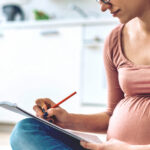 بارداری حین تحصیل در کانادا